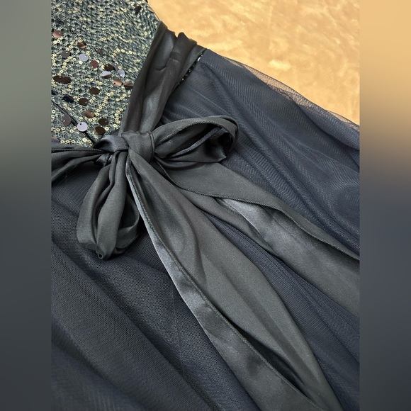 Sequin and Chiffon Party Dress Size S - Picture 4 of 6